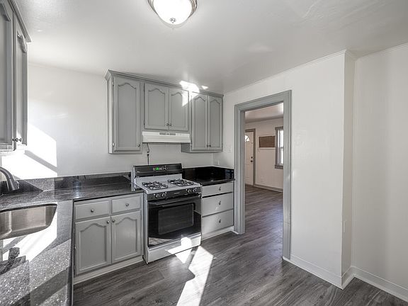 3rd image of 5248 Almont St