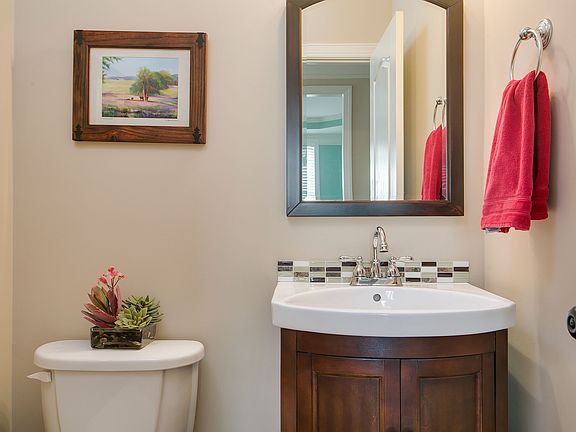 2nd image of 313 Kinsale Dr