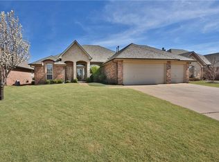 15304 Sugar Loaf Dr, Edmond, OK 73013