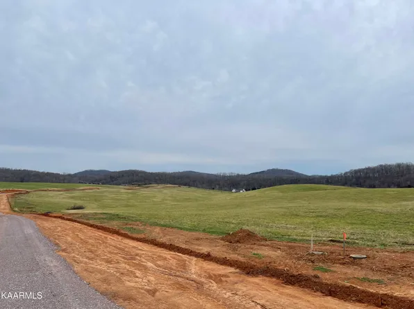 304 Howell River Rd, Rutledge, TN 37861