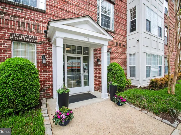701 Cobblestone Blvd Unit 108, Fredericksburg, VA 22401