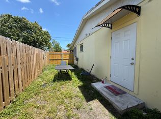 15831 SW 100th Ct #B, Miami, FL 33157
