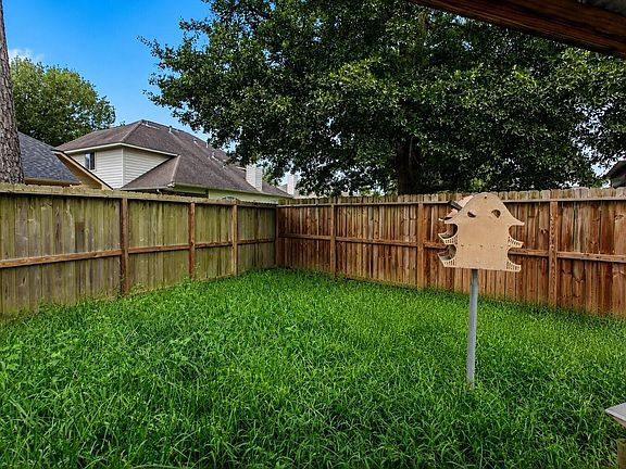 4th image of 22952 Sebastian Dr