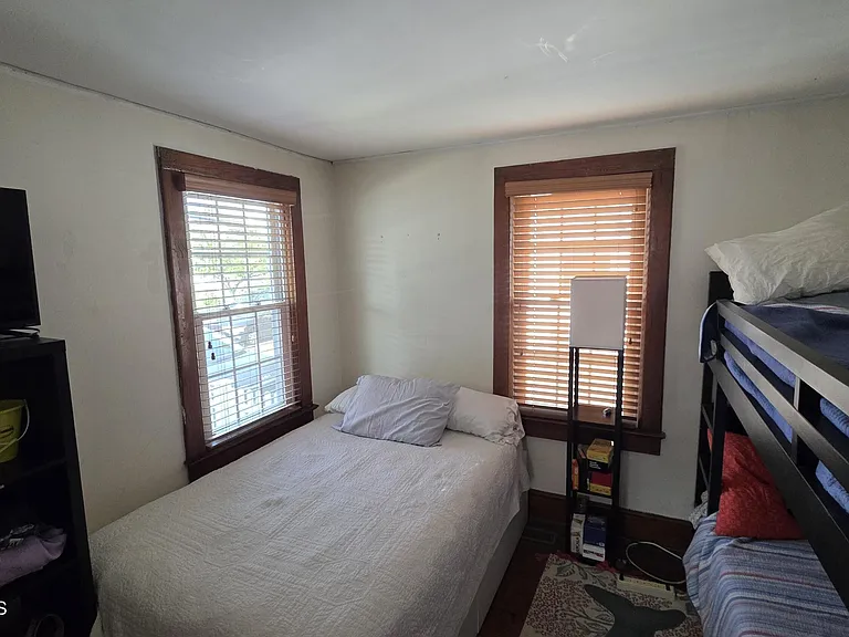 318 18th Ave — Photo 11