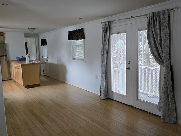 3rd image of 39 Tall Timbers Drive