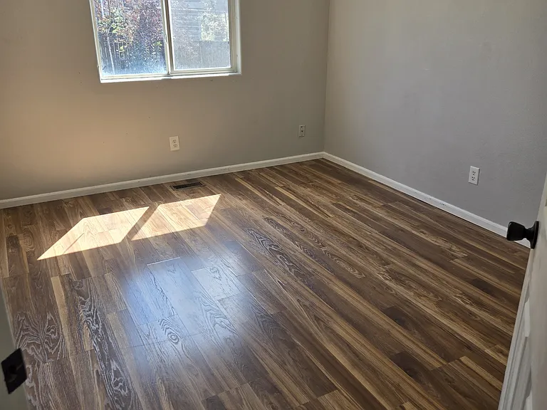 3206 Santa Fe Ave — Photo 7