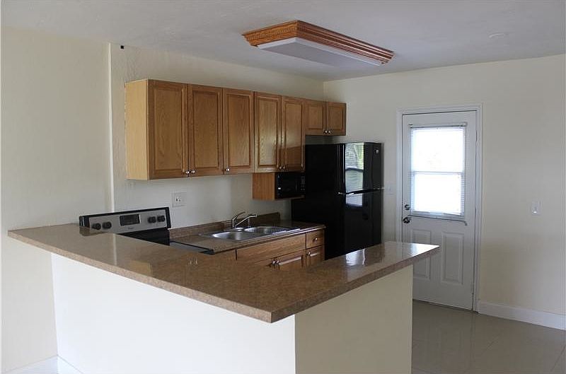 1st image of 1600 NE 114th St APT 209