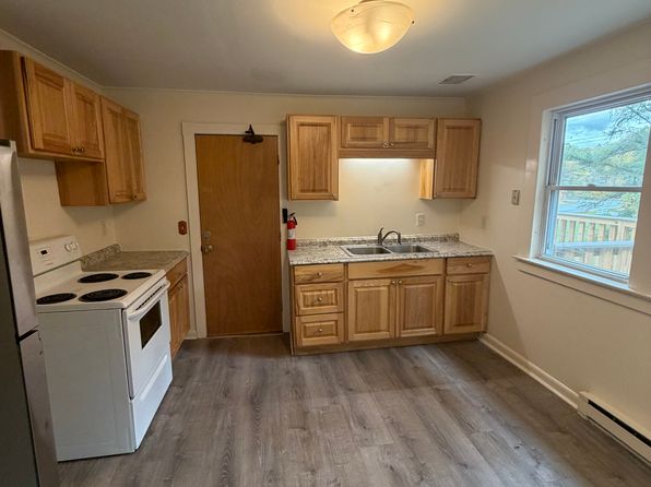 70 Chester Rd #4