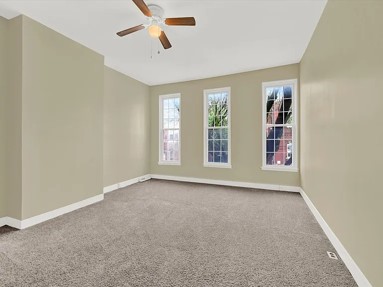 1230 S Charles St — Photo 14