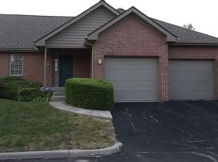 994 Willow Bluff Dr, Columbus, OH 43235