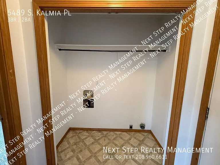 5489 S Kalmia Pl — Photo 7