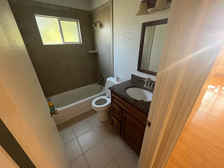 1105 Cabot St — Photo 10