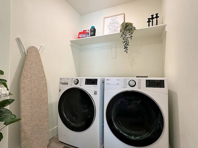 24 E 970 N — Photo 18