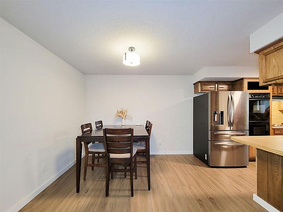 5th image of 24802 Lori Ln