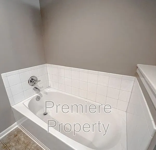 264 N Hedge Ln — Photo 19