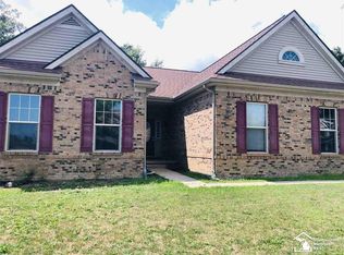 9493 Maple Ridge Dr, Newport, MI 48166