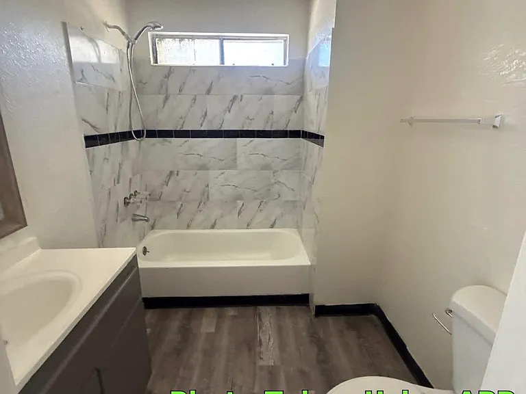 3525 O St #2 — Photo 1