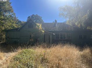 1105 Tunnel Rd, Glendale, OR 97442