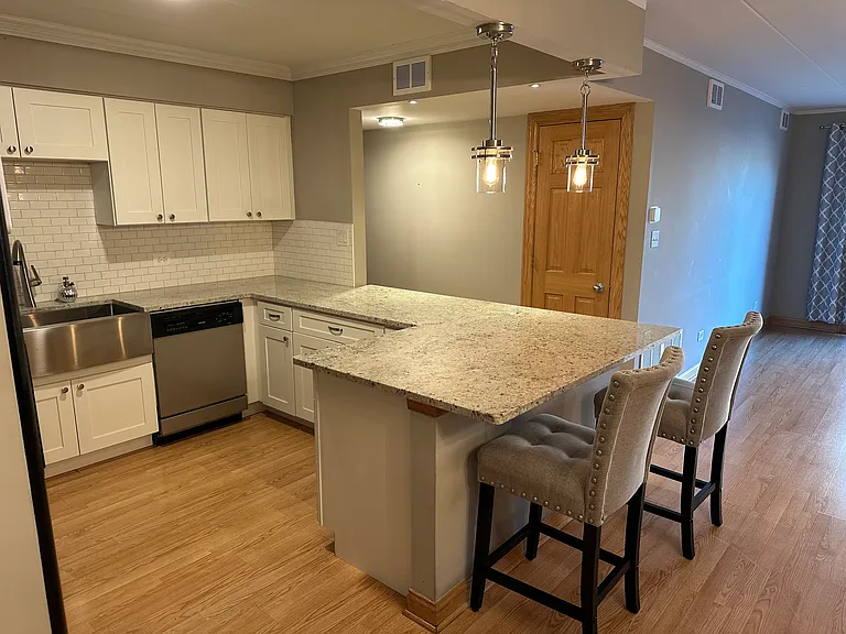7347 W 79th Pl #2D — Photo 3