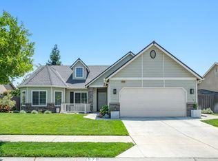 578 W Serena Ave, Clovis, CA
