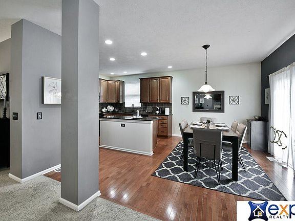5th image of 2430 Sand Hills Dr