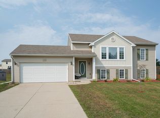 1504 Oshtemo Ridge Trl, Kalamazoo, MI 49009