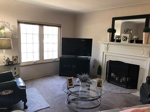 4th image of 332 Orchard Ave