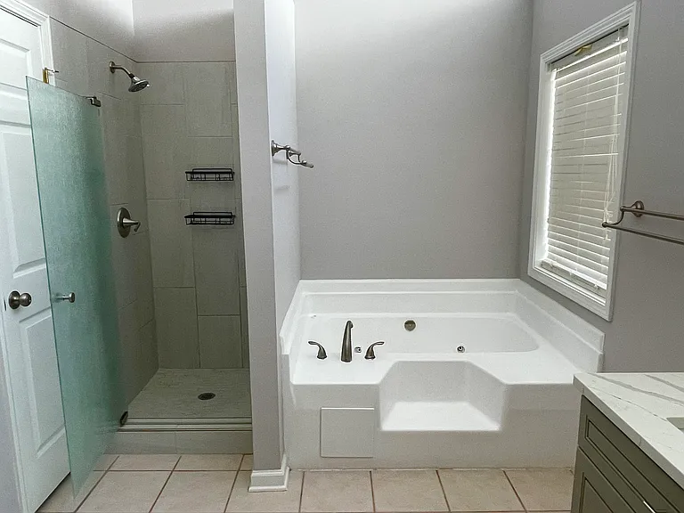 2373 Berkeley Creek Ct — Photo 10