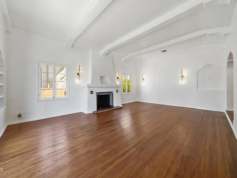 1412 Norton Ave — Photo 4