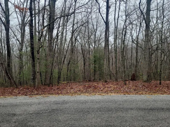 105 Melrose Pl, Crossville, TN 38558