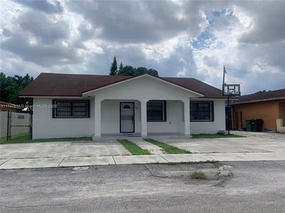 806 W 73rd Pl, Hialeah, FL, 33014