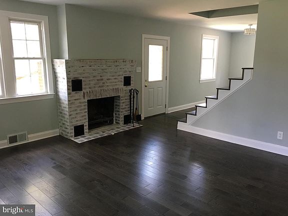 5th image of 107 Poplar Ave