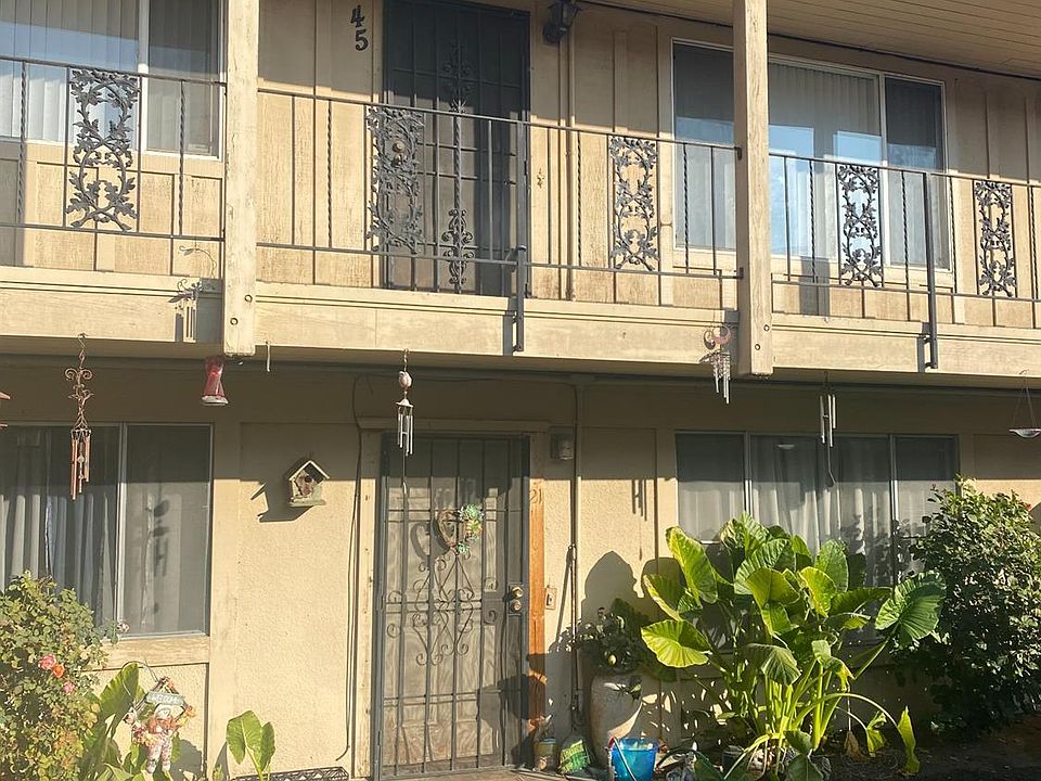 1st image of 2420 Oxford Way APT 45