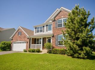 376 Jackson Ct, Gilberts, IL 60136