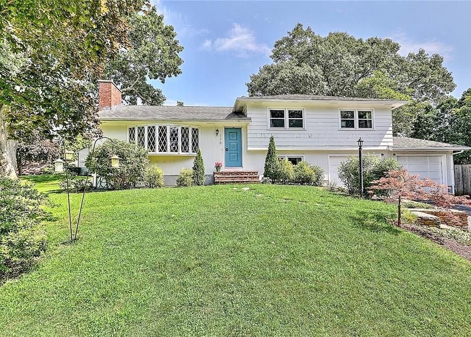 1st image of 116 Sweetbriar Dr