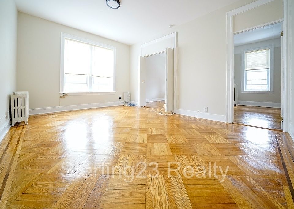 1st image of 21-12 22nd Dr #F2