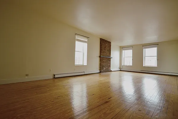 Rented by Bold New York | media 18