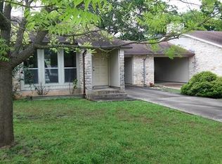 705 Green Meadow Dr APT A, Manchaca, TX 78652