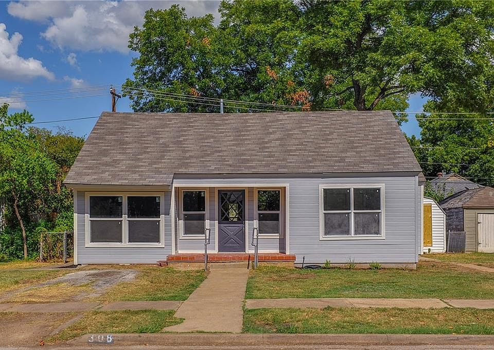 1st image of 308 SE 10th St