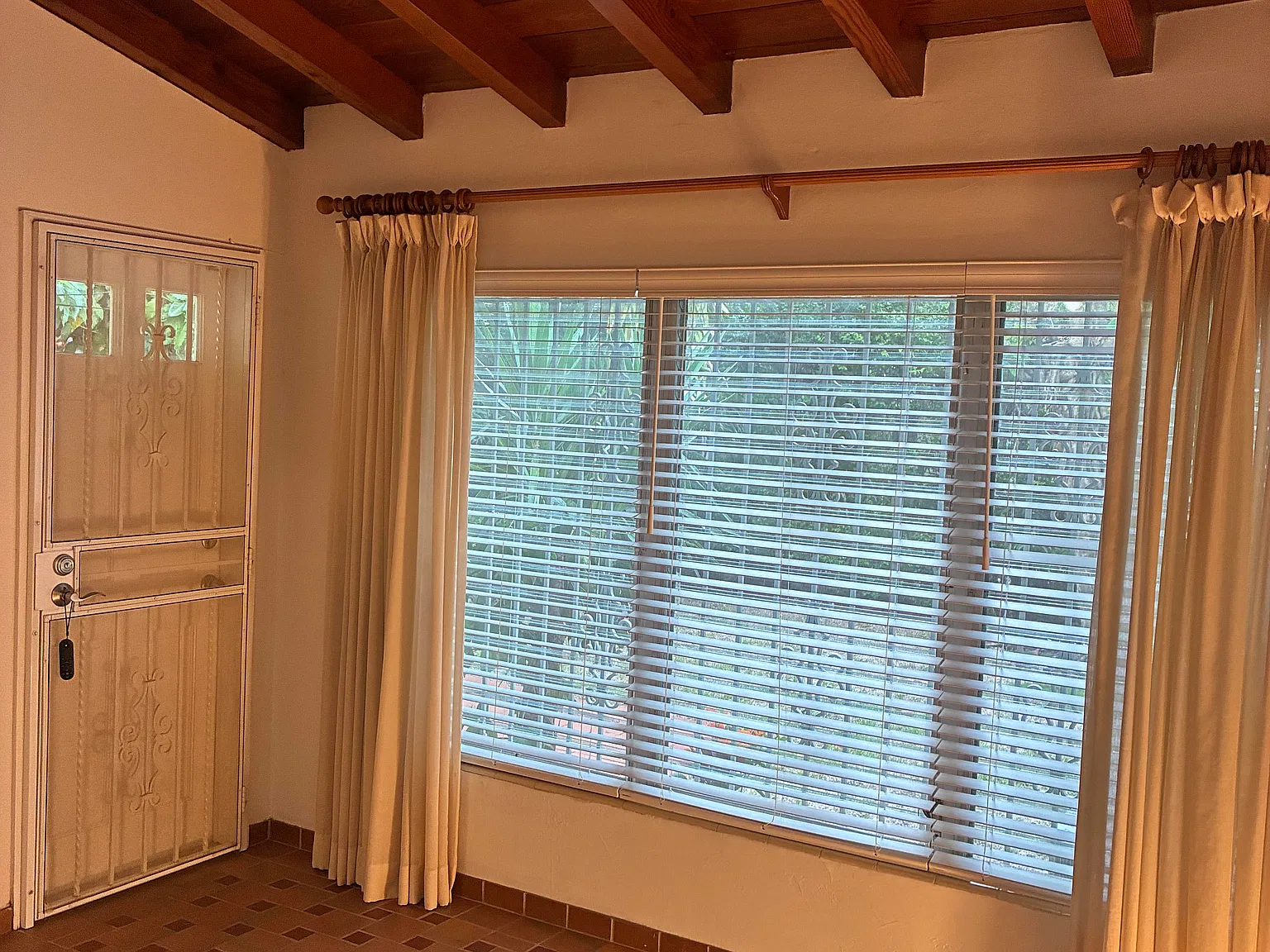 2 bed, 1022 sqft, $3,000 — Photo 4