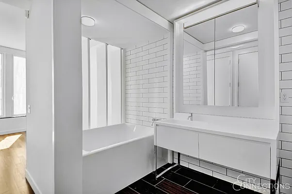 Rented by City Connections Realty | media 40