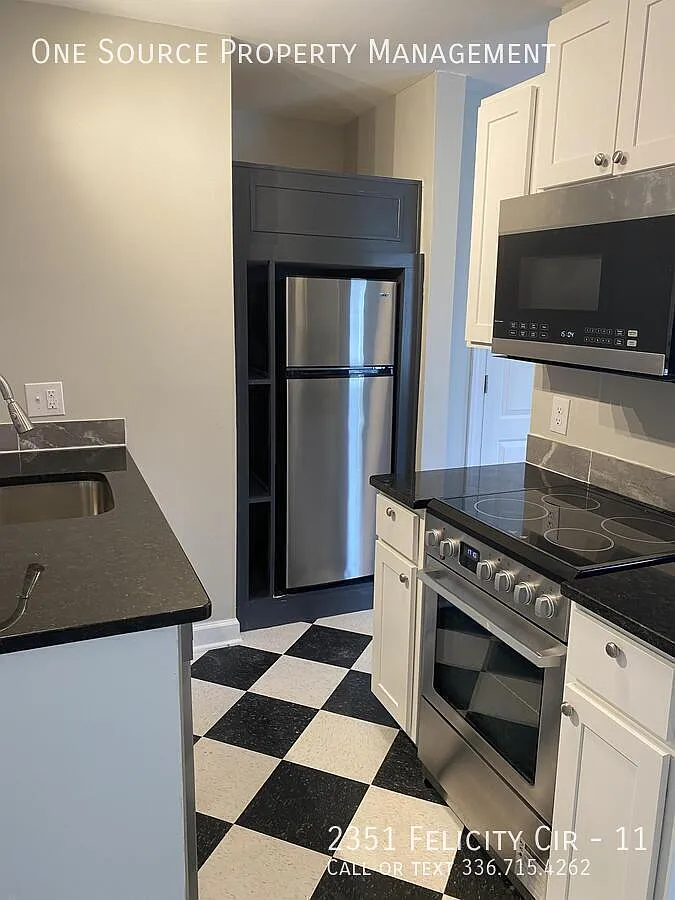 1 bed, 336 sqft, $995 — Photo 1