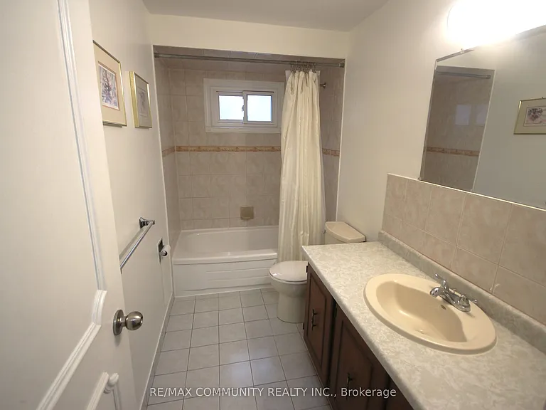 172 A Bellamy Rd N — Photo 17
