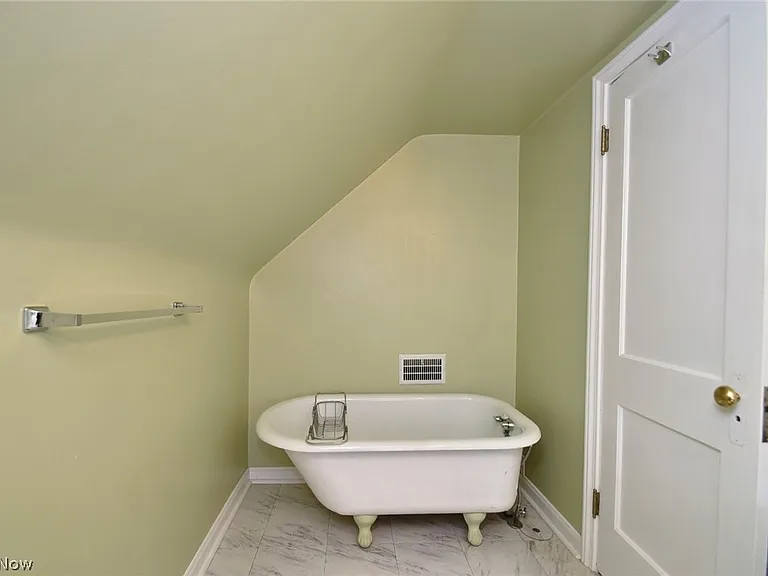 3720 Riedham Rd — Photo 26