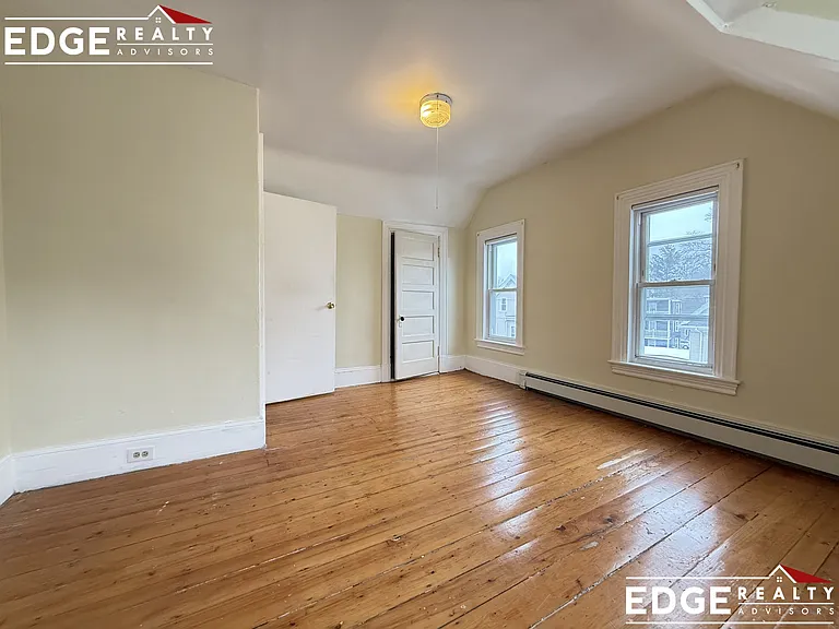 20 Oak Square Ave #2 — Photo 6