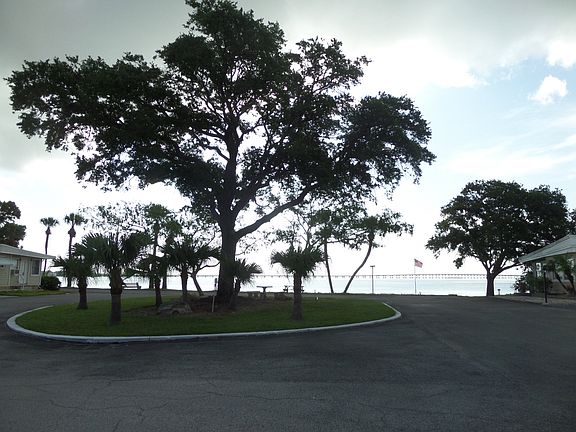 3rd image of 2640 Teakwood Dr