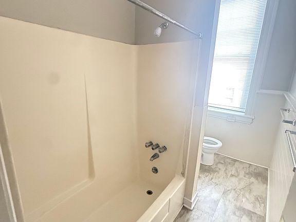 3rd image of 1110 Wertland St APT 2