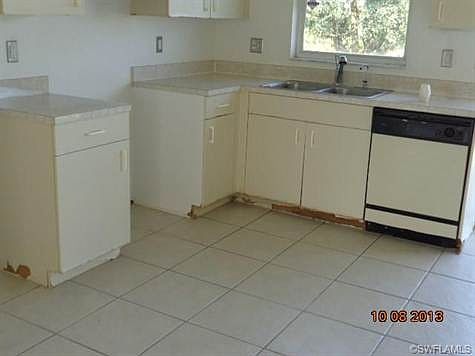 2nd image of 3030 Everglades Blvd N