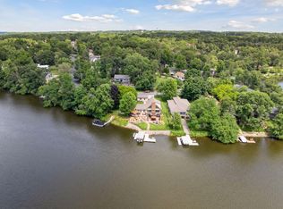 708 Riverside Dr N, Hudson, WI 54016