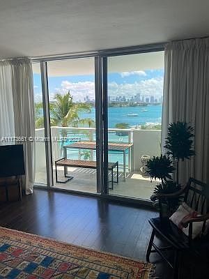 5th image of 1200 West Ave APT 303